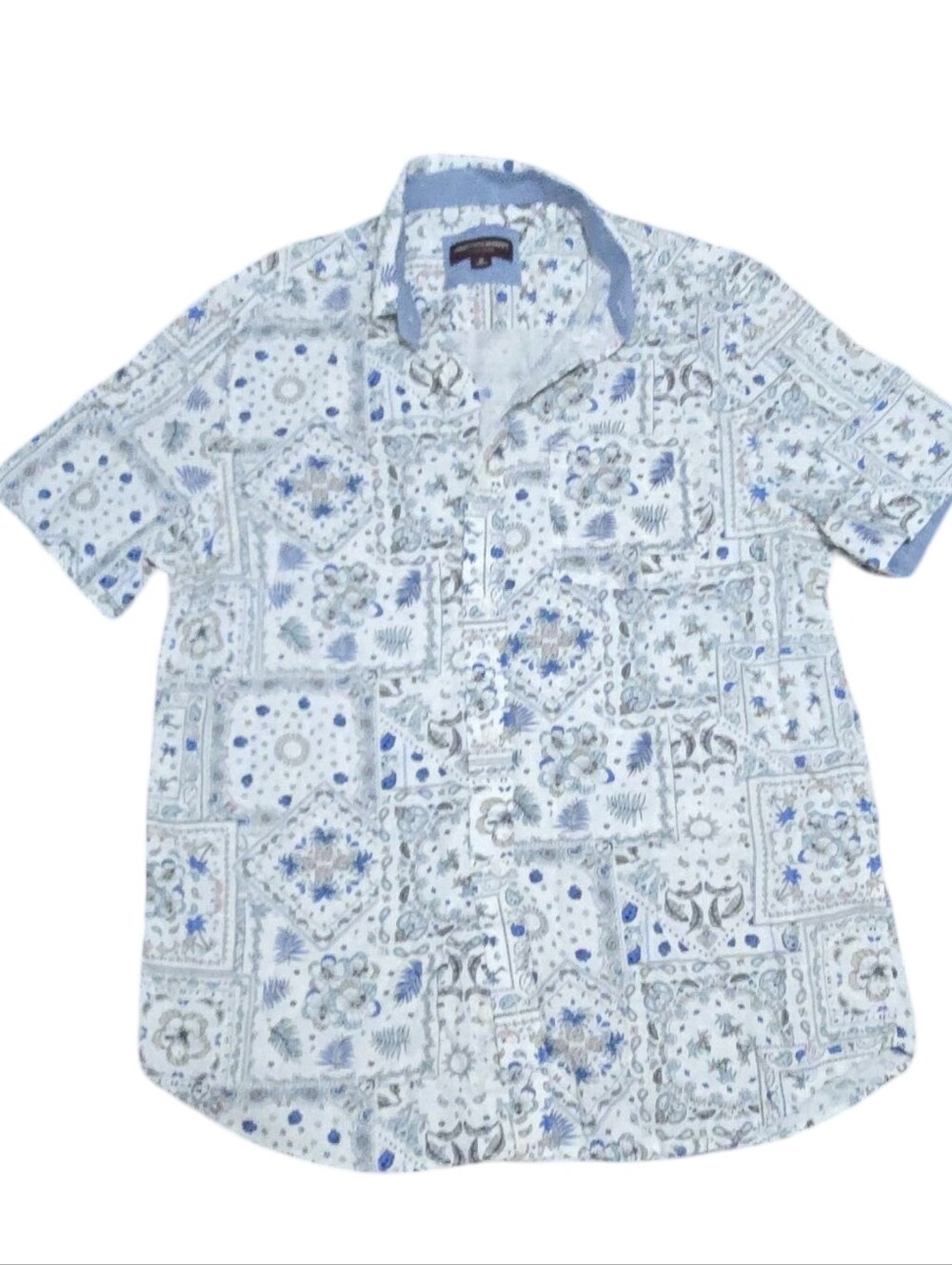 Johnson & Murphey Light Blue Floral Patchwork Short-Sleeve Shirt -Med
